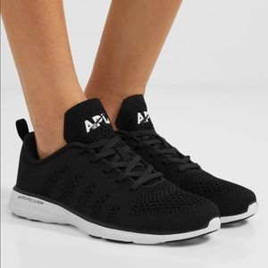 APL TechLoom Pro Sneakers size 8.5 womens